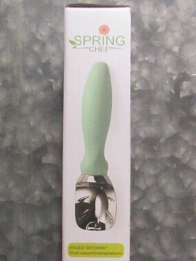 New in box Spring Chef Ice Cream Scoop w. Soft Grip Handle in Mint Green